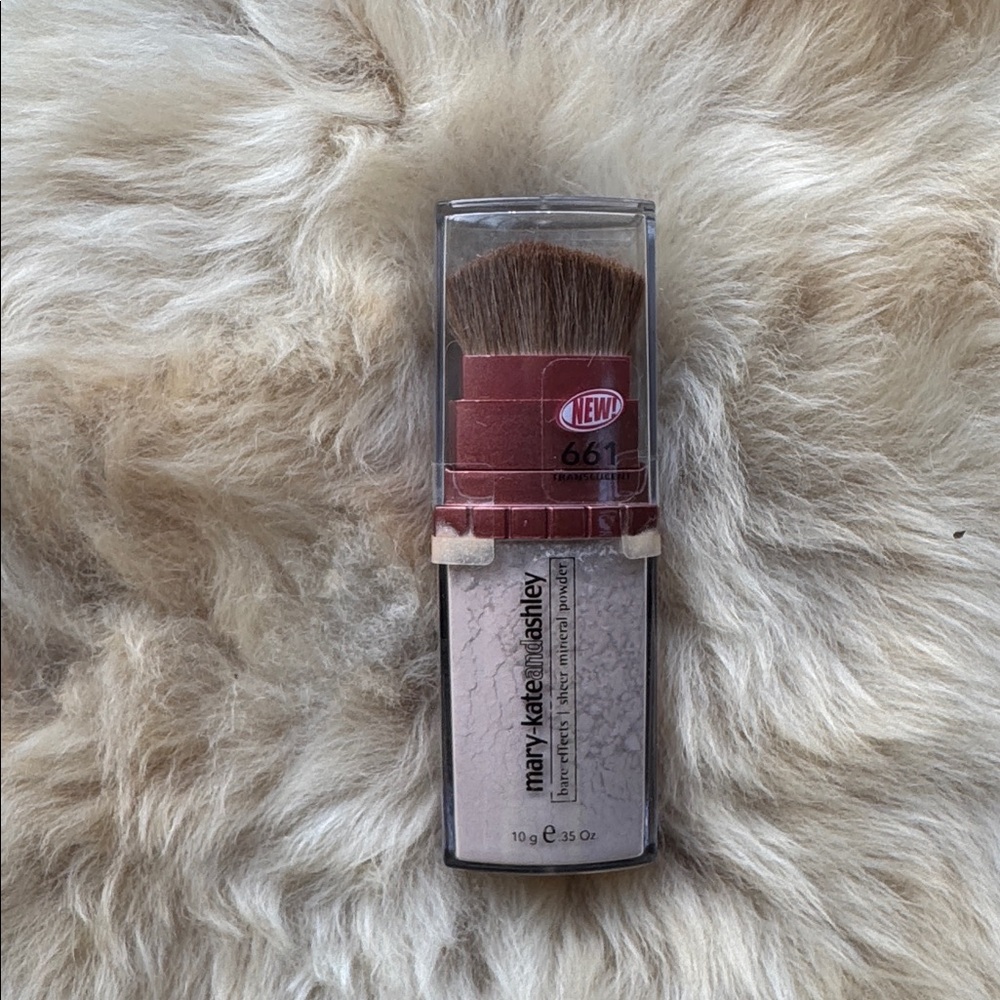 Mary-Kate and Ashley Bare Effects Mineral Powder 661 Translucent NWT